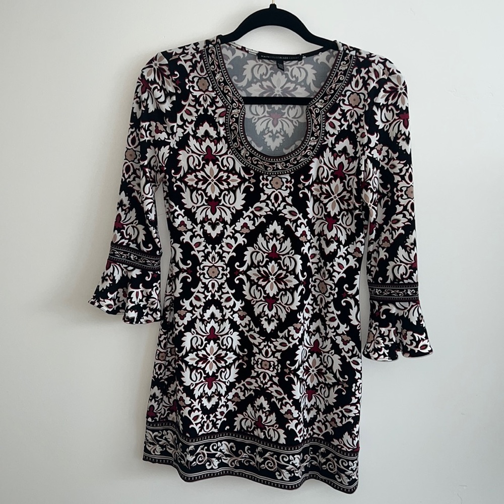 Beautiful, contemporary print tunic, White House, Black market, size xxs.